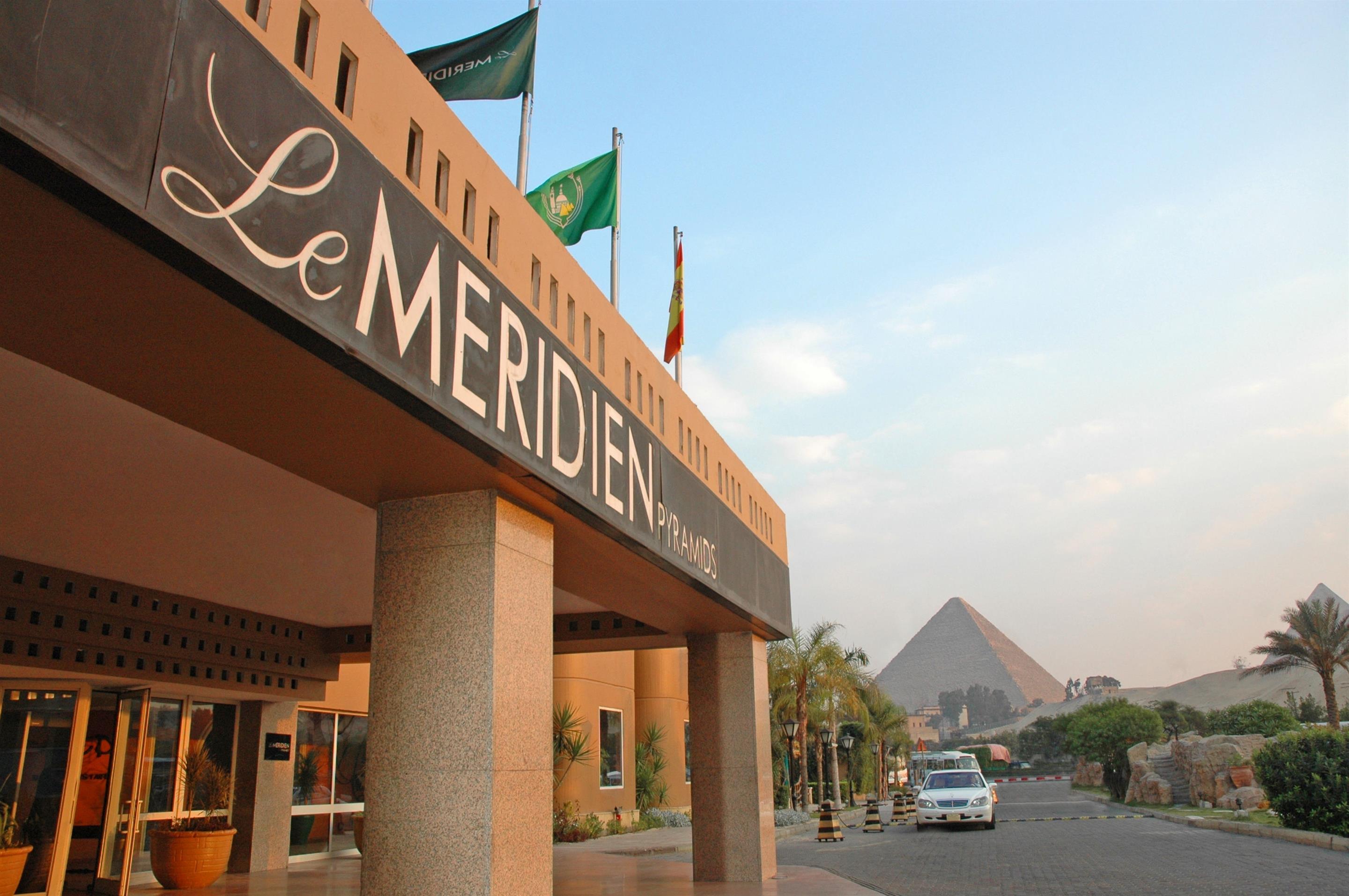 Le Meridien Pyramids Hotel & Spa Giza Exterior foto